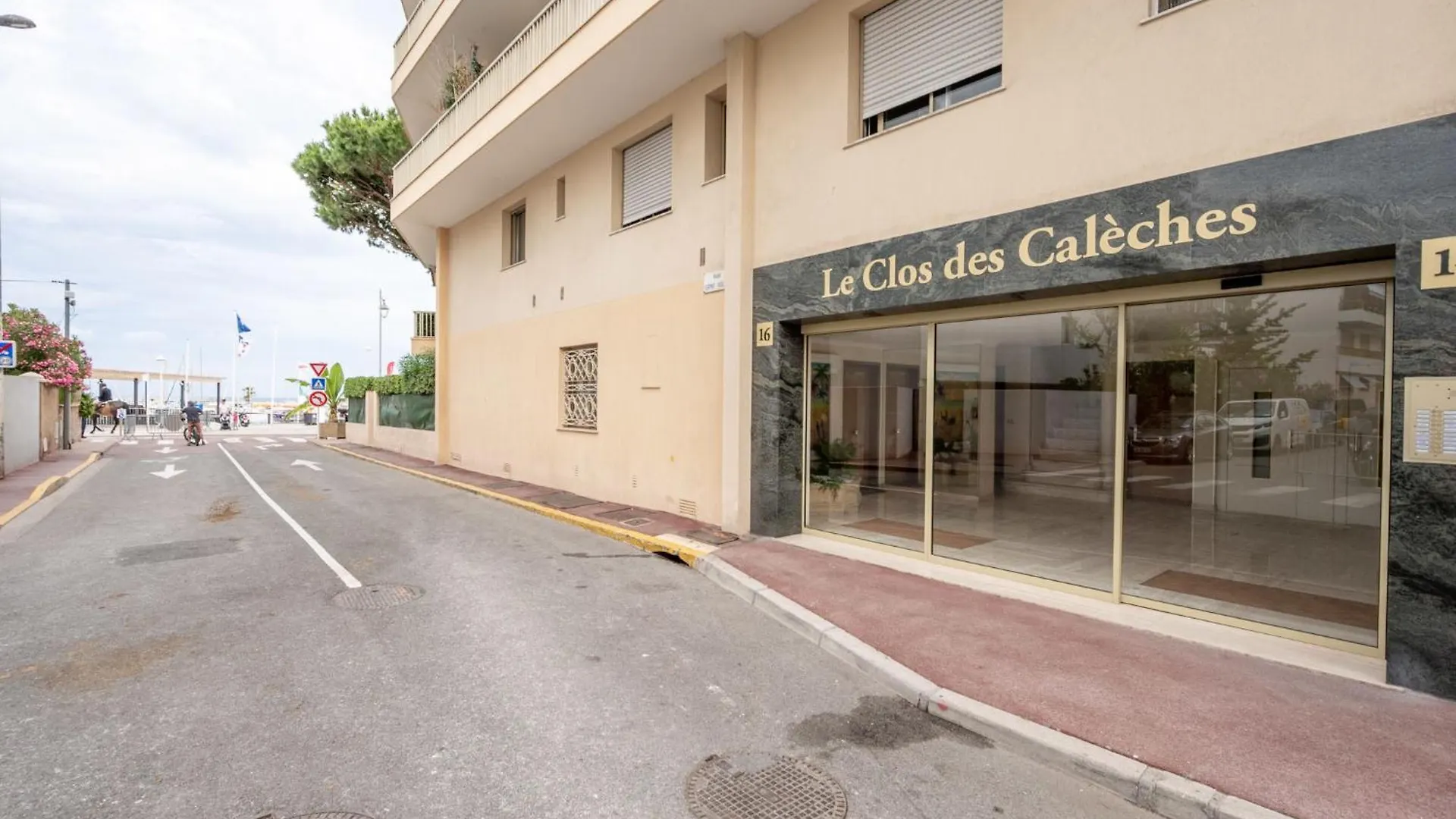 Apartment Le Clos Des Caleches By Interhome Cannes
