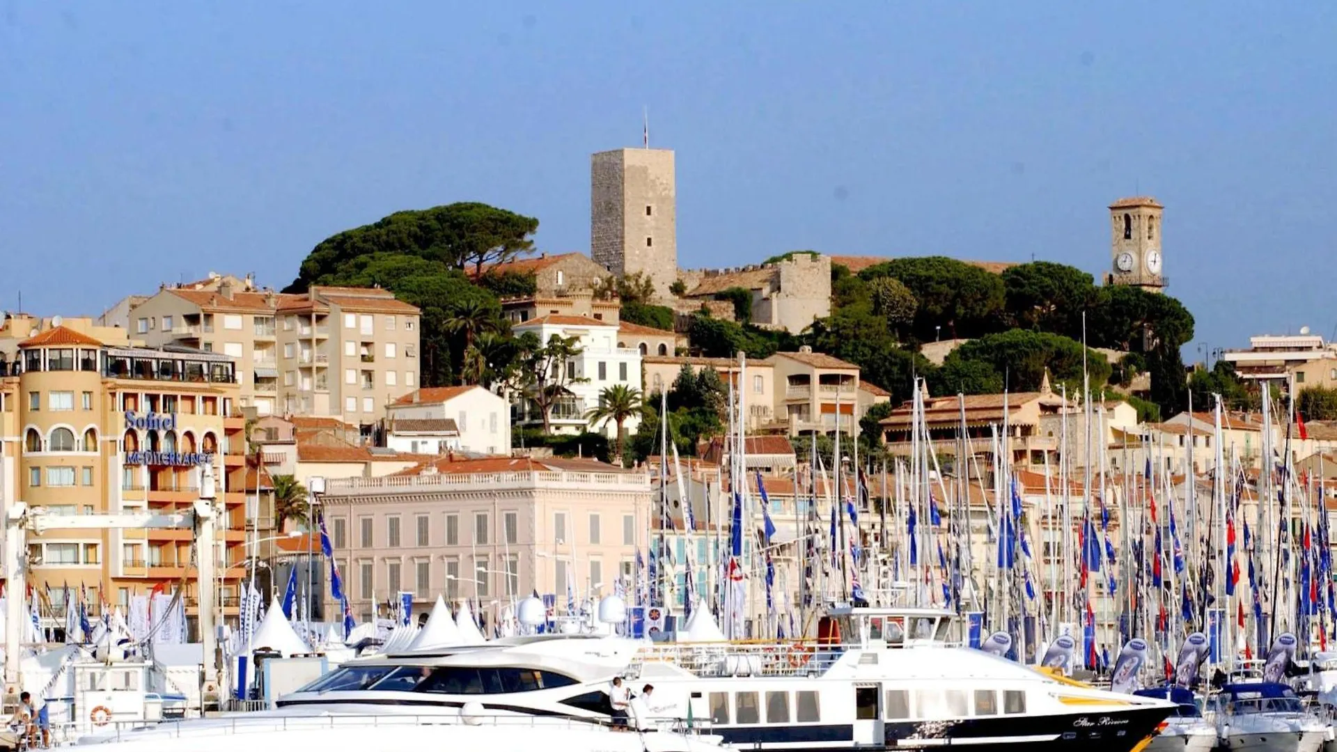 Apartment Le Clos Des Caleches By Interhome Cannes