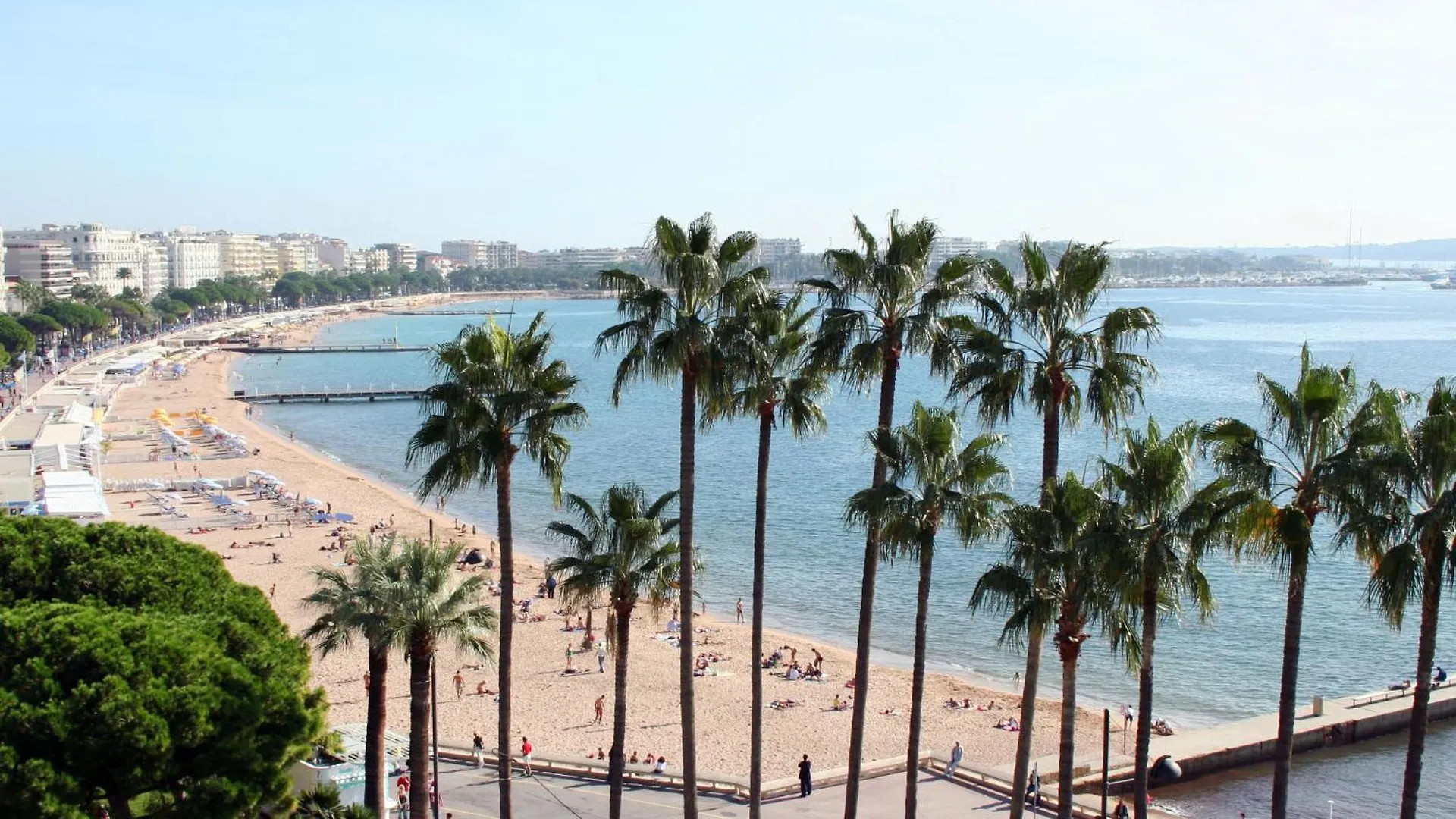 Apartment Le Clos Des Caleches By Interhome Cannes